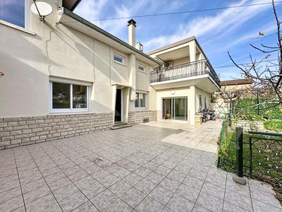 Maison - 134 m² - 5 pièces
