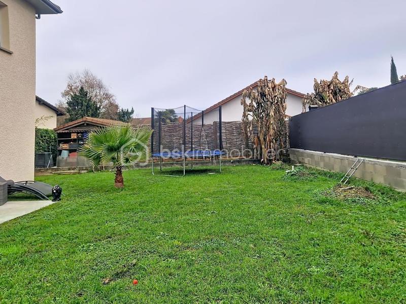 Maison - 102 m² - 4 pièces