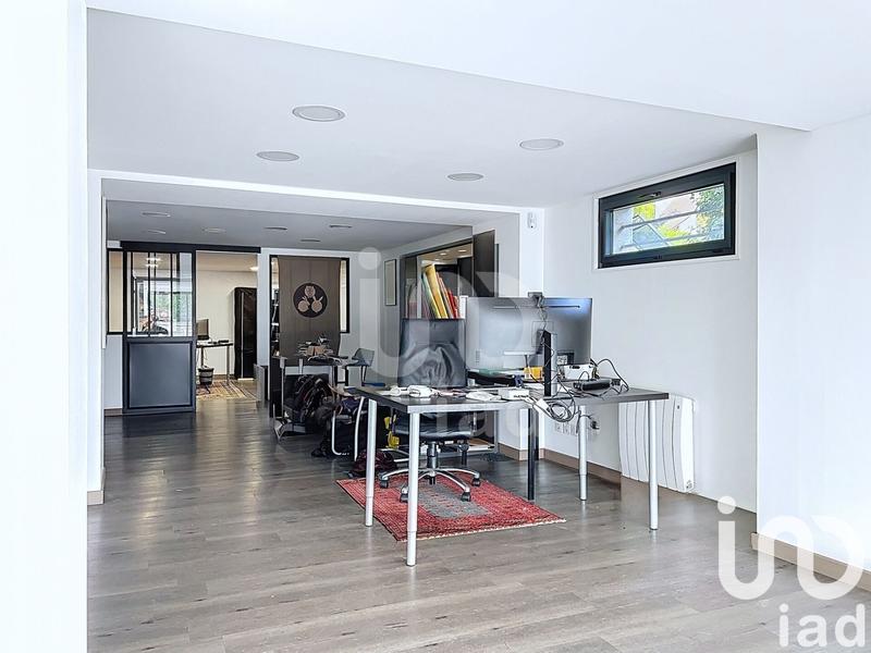 Maison - 380 m² - 8 pièces