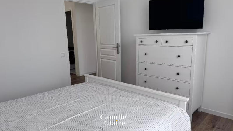 Appartement - 92 m² - 5 pièces