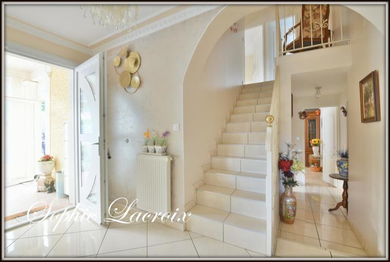 Villa - 148 m² - 6 pièces