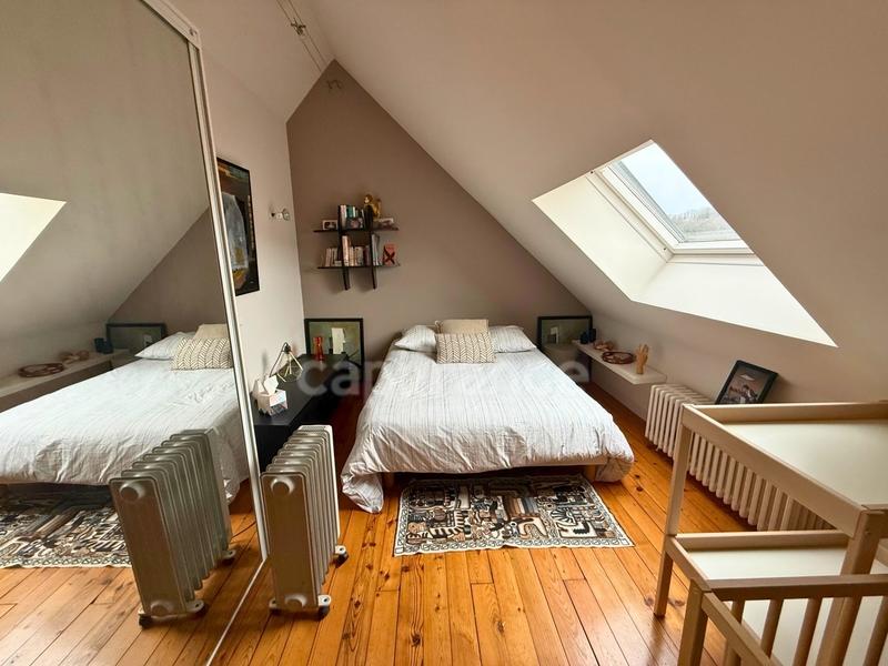 Maison - 195 m² - 9 pièces