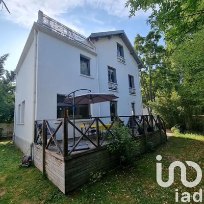 Maison - 170 m² - 7 pièces