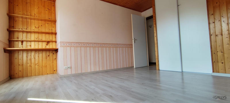 Maison - 102 m² - 4 pièces