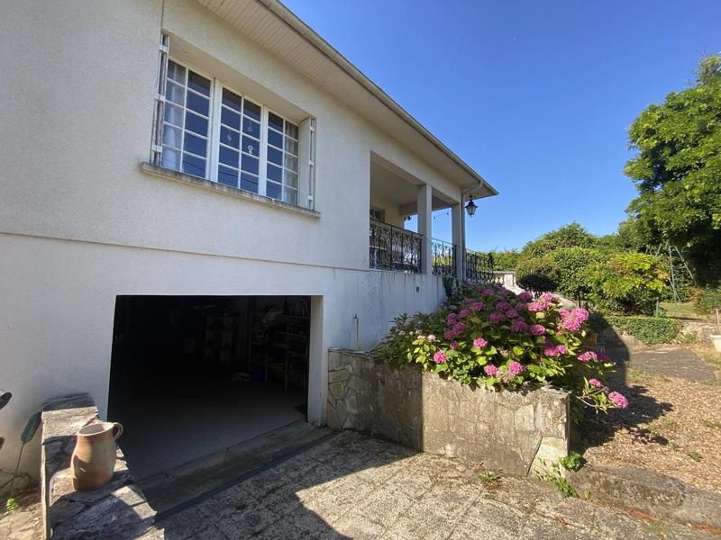 Maison - 237 m² - 5 pièces