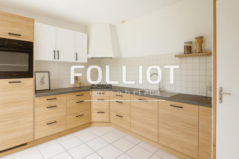 Maison - 100 m² - 5 pièces