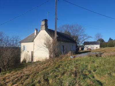 Propriété - 85 m² - 4 pièces