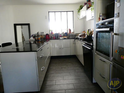 Maison - 156 m² - 8 pièces