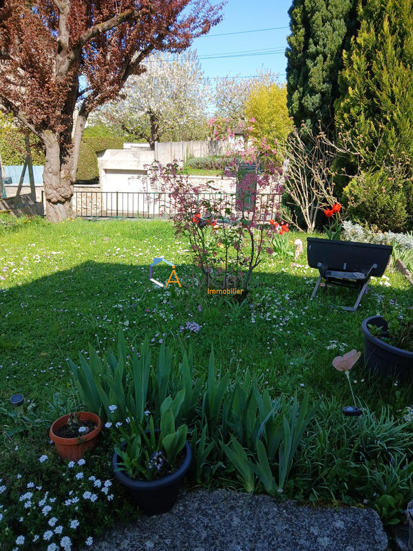 Maison traditionnelle - 105 m² - 5 pièces