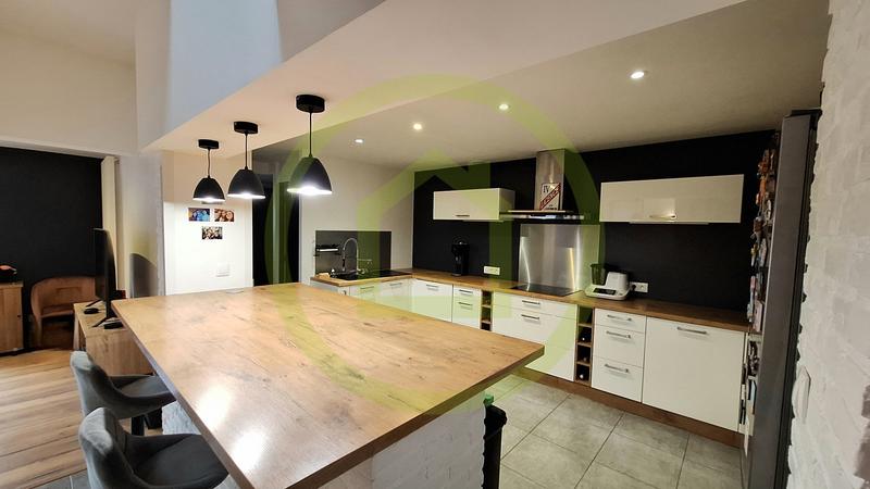 Maison de ville - 166 m² - 8 pièces