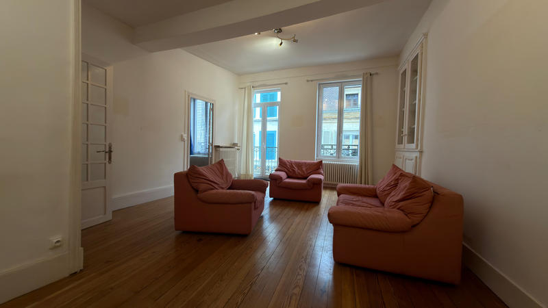 Appartement - 82 m² - 3 pièces