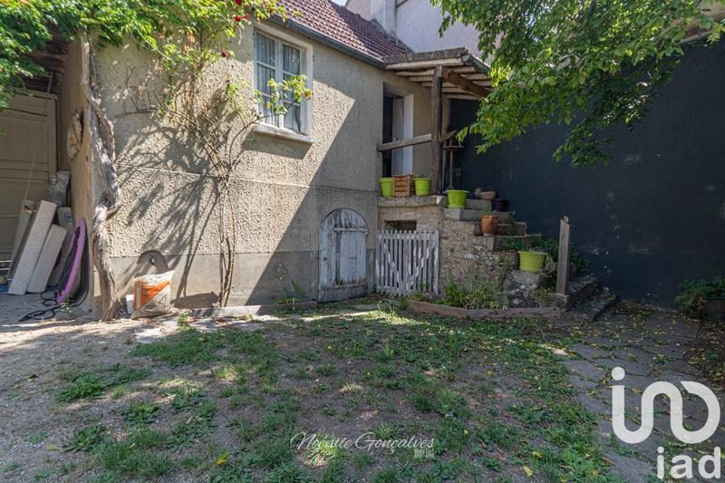 Maison de village - 171 m² - 9 pièces