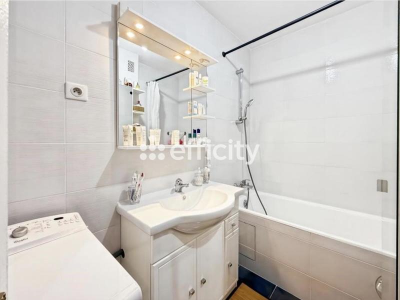 Appartement - 56 m² - 3 pièces