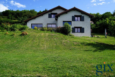 Maison - 184 m² - 6 pièces