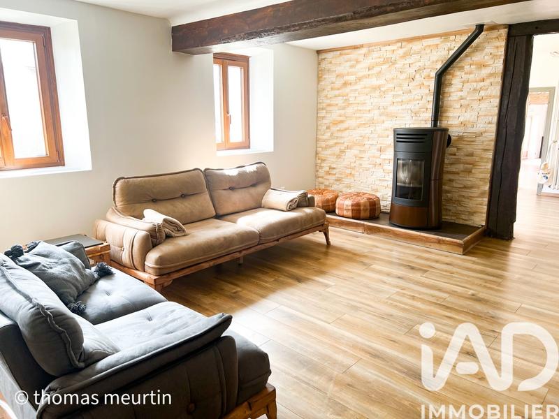 Maison - 256 m² - 8 pièces