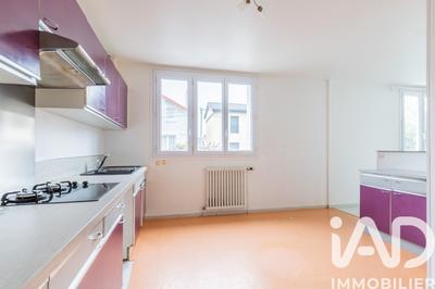 Maison - 110 m² - 6 pièces