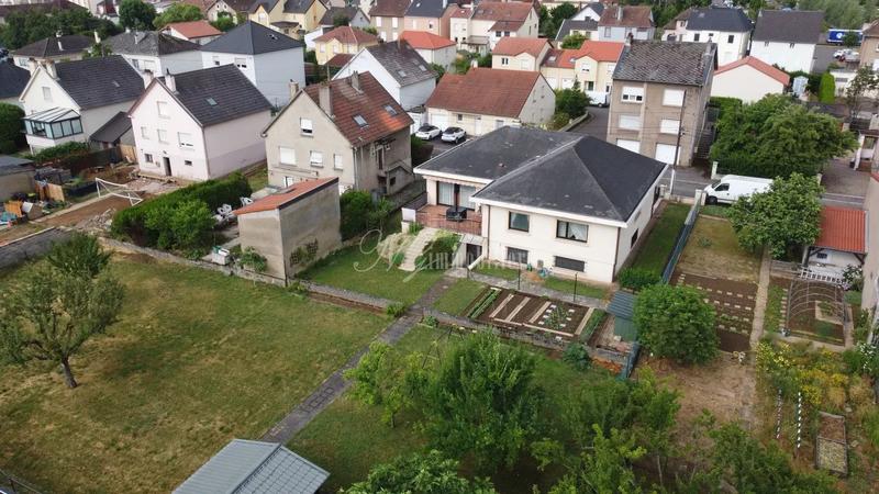 Terrain constructible - 208 m²