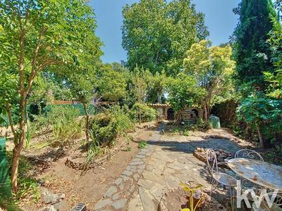 Maison - 178 m² - 9 pièces