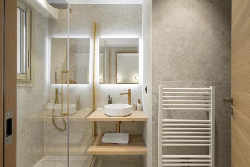 Appartement - 121 m² - 5 pièces