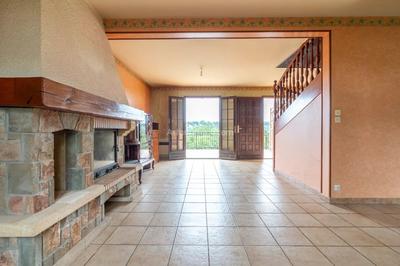 Maison - 136 m² - 5 pièces