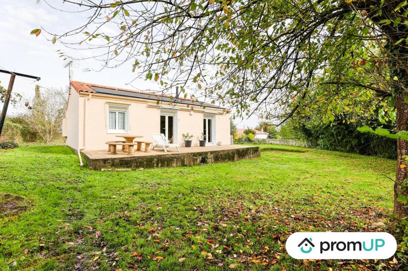 Maison - 95 m² - 8 pièces