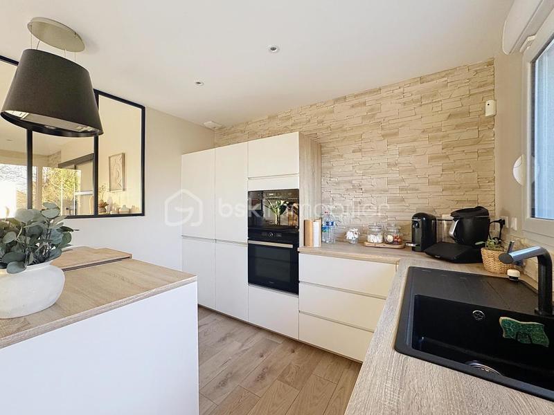 Maison - 98 m² - 4 pièces