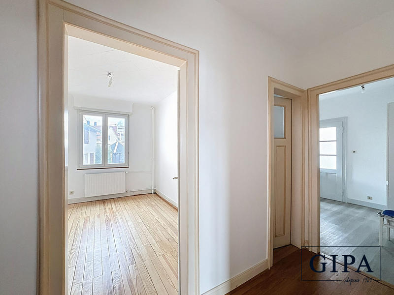 Maison ancienne - 183 m² - 7 pièces