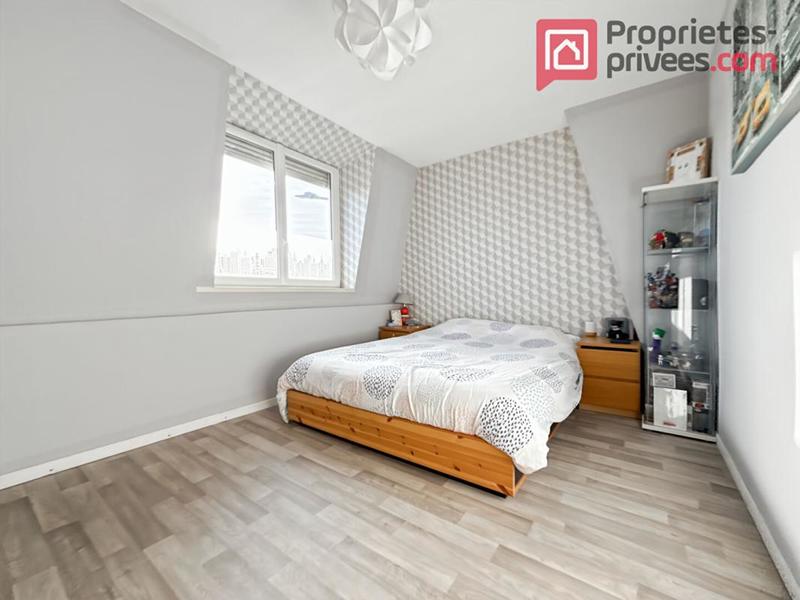 Maison - 94 m² - 5 pièces