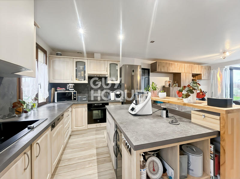 Maison - 102 m² - 5 pièces