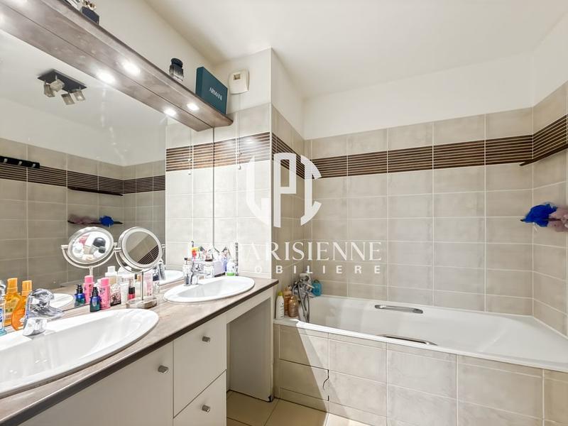 Appartement - 91 m² - 4 pièces