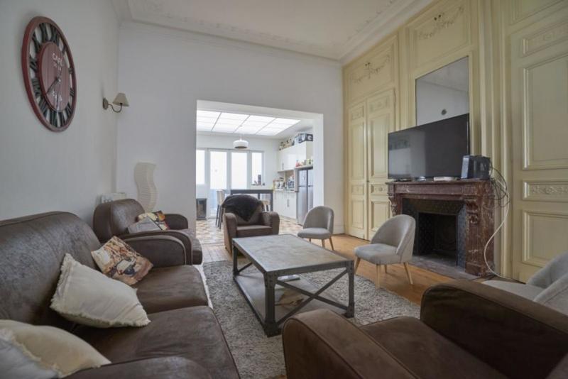 Maison - 210 m² - 11 pièces