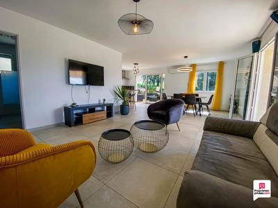 Maison - 82 m² - 4 pièces