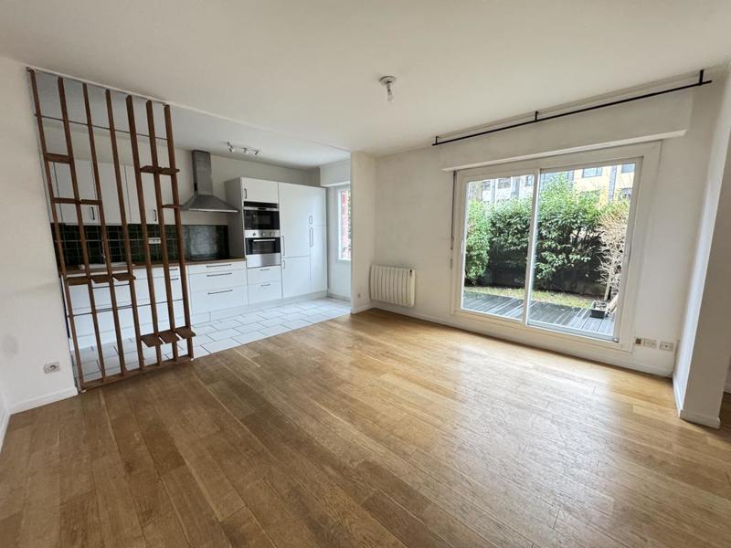 Appartement ancien - 90 m² - 5 pièces