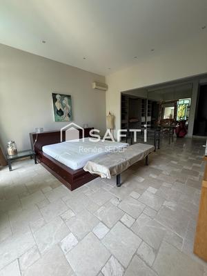 Appartement - 148 m² - 3 pièces