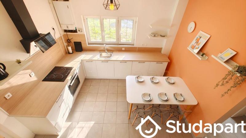 Chambre - 14 m² - 1 pièce