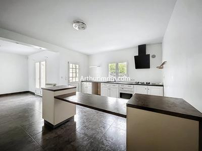 Maison - 117 m² - 6 pièces