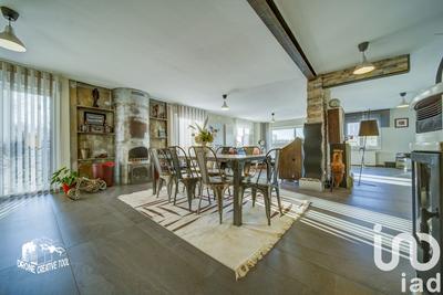 Appartement - 222 m² - 7 pièces