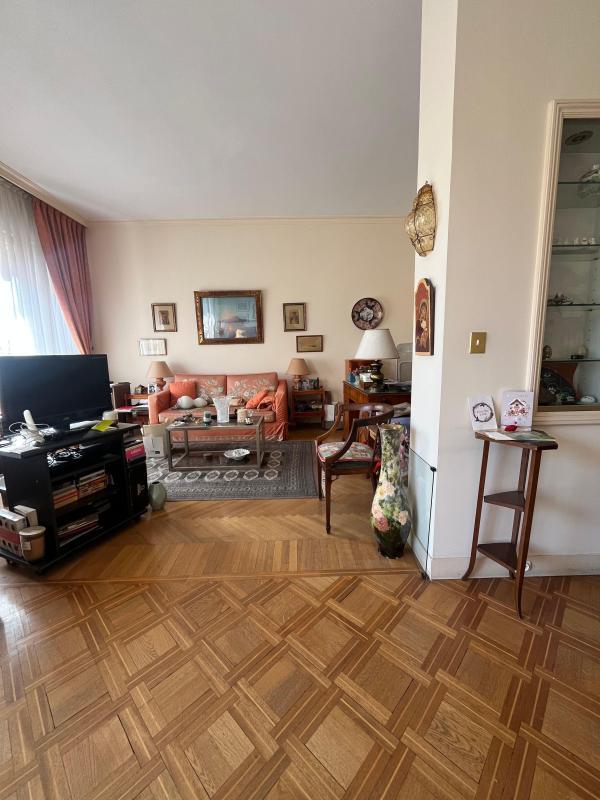 Appartement - 84 m² - 2 pièces