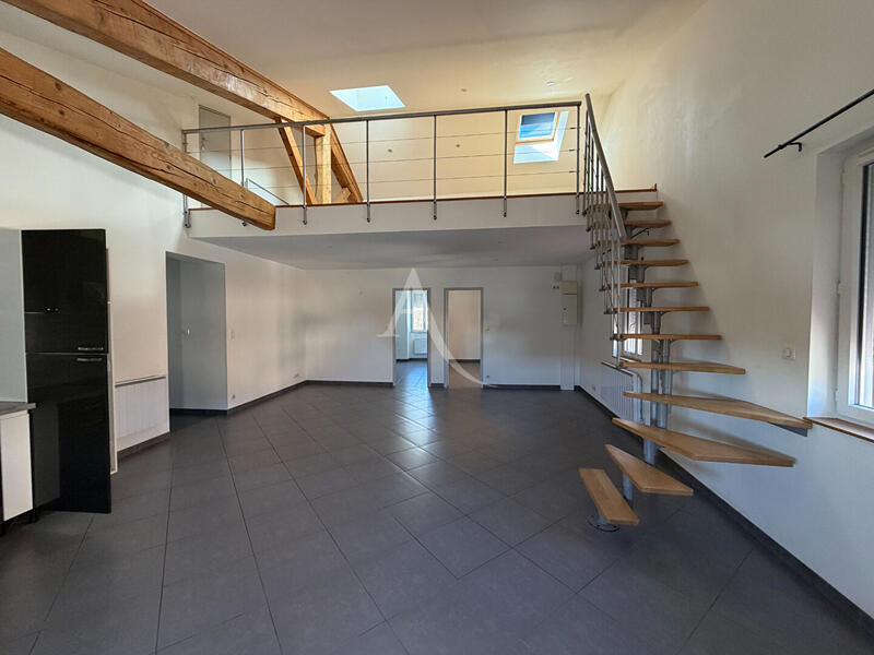 Appartement - 84 m² - 4 pièces