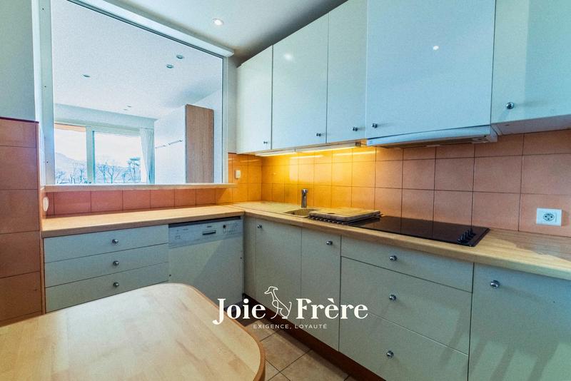 Appartement - 87 m² - 4 pièces