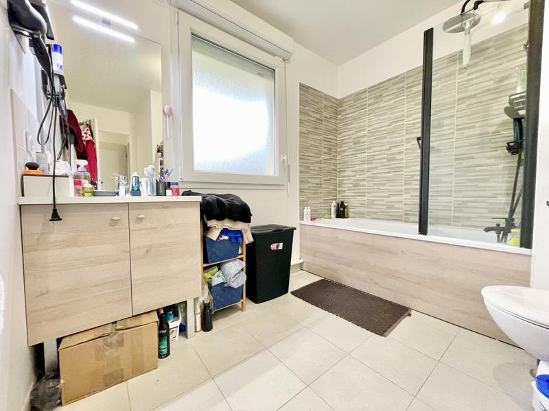 Appartement - 84 m² - 4 pièces