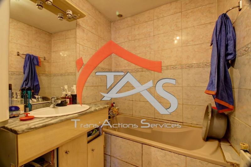 Immeuble - 214 m² - 8 pièces