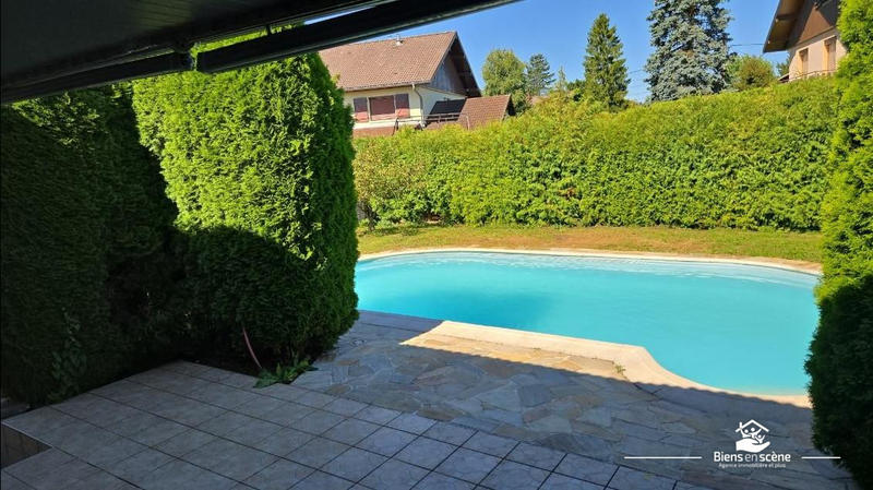 Maison - 105 m² - 5 pièces