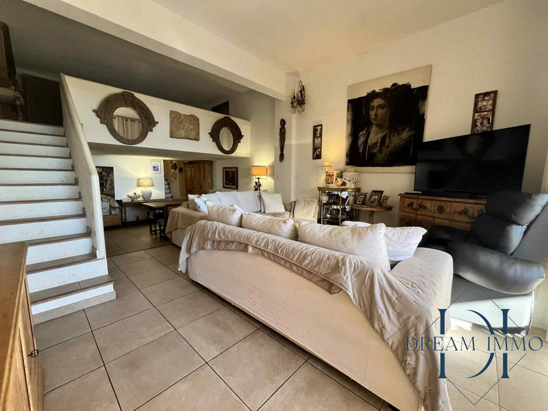 Appartement - 79 m² - 4 pièces