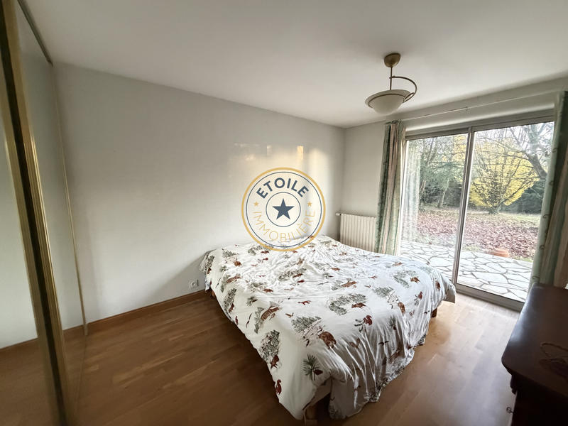 Maison - 202 m² - 6 pièces