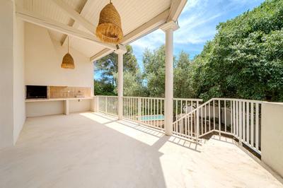 Maison - 237 m² - 6 pièces