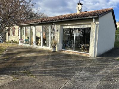 Maison - 88 m² - 4 pièces