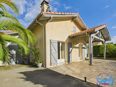 Maison - 88 m² - 4 pièces