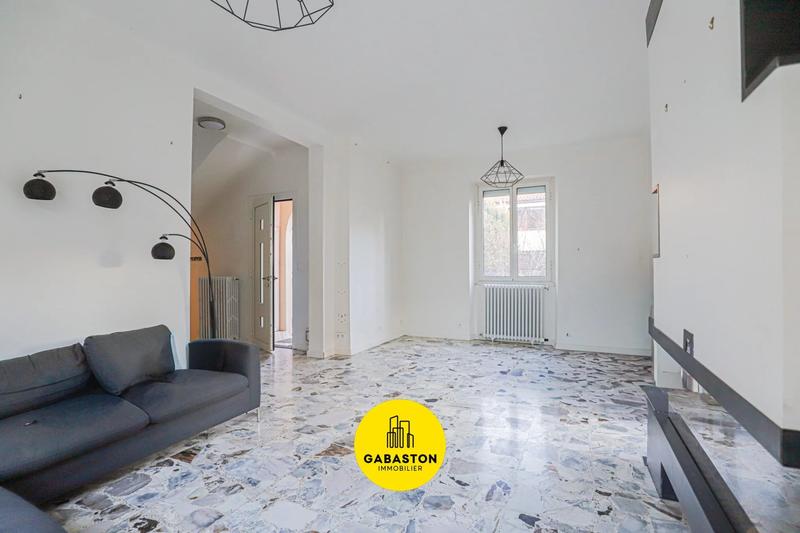 Maison - 135 m² - 6 pièces