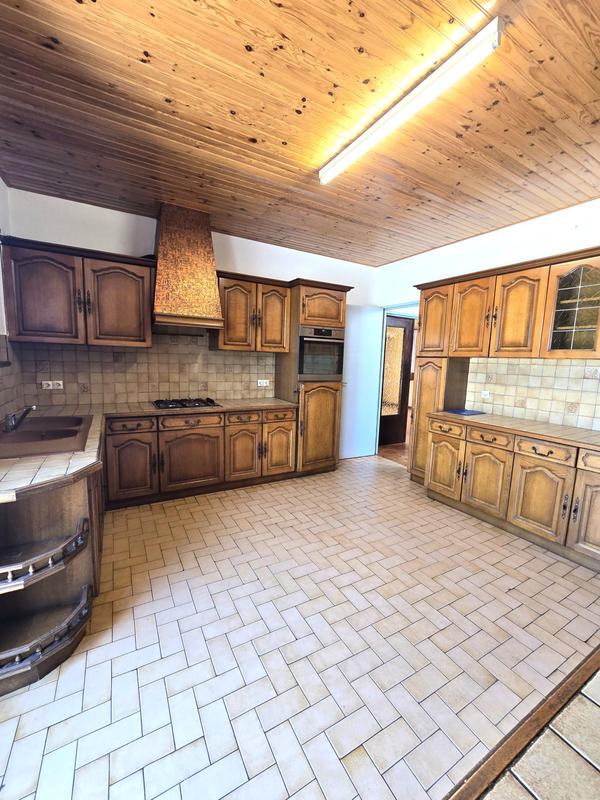 Maison - 163 m² - 7 pièces